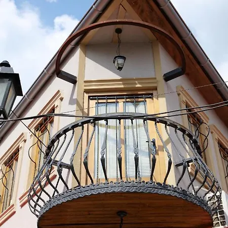 Flutur Residence, Old Bazaar