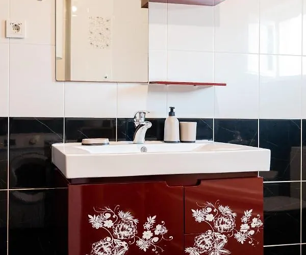 Апартаменти Flutur Residence, Old Bazaar