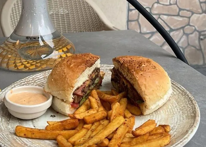 Flutur Residence, Old Bazaar